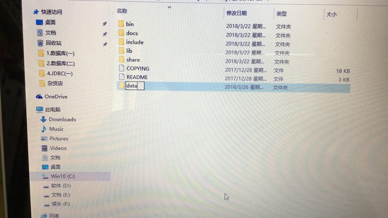评估旧家具的价值，可以从以下几个方面入手：
